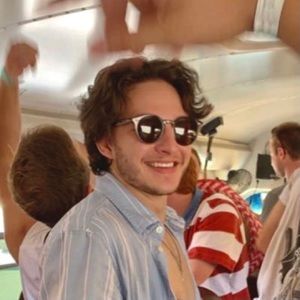 Meet your Posher, Tyler